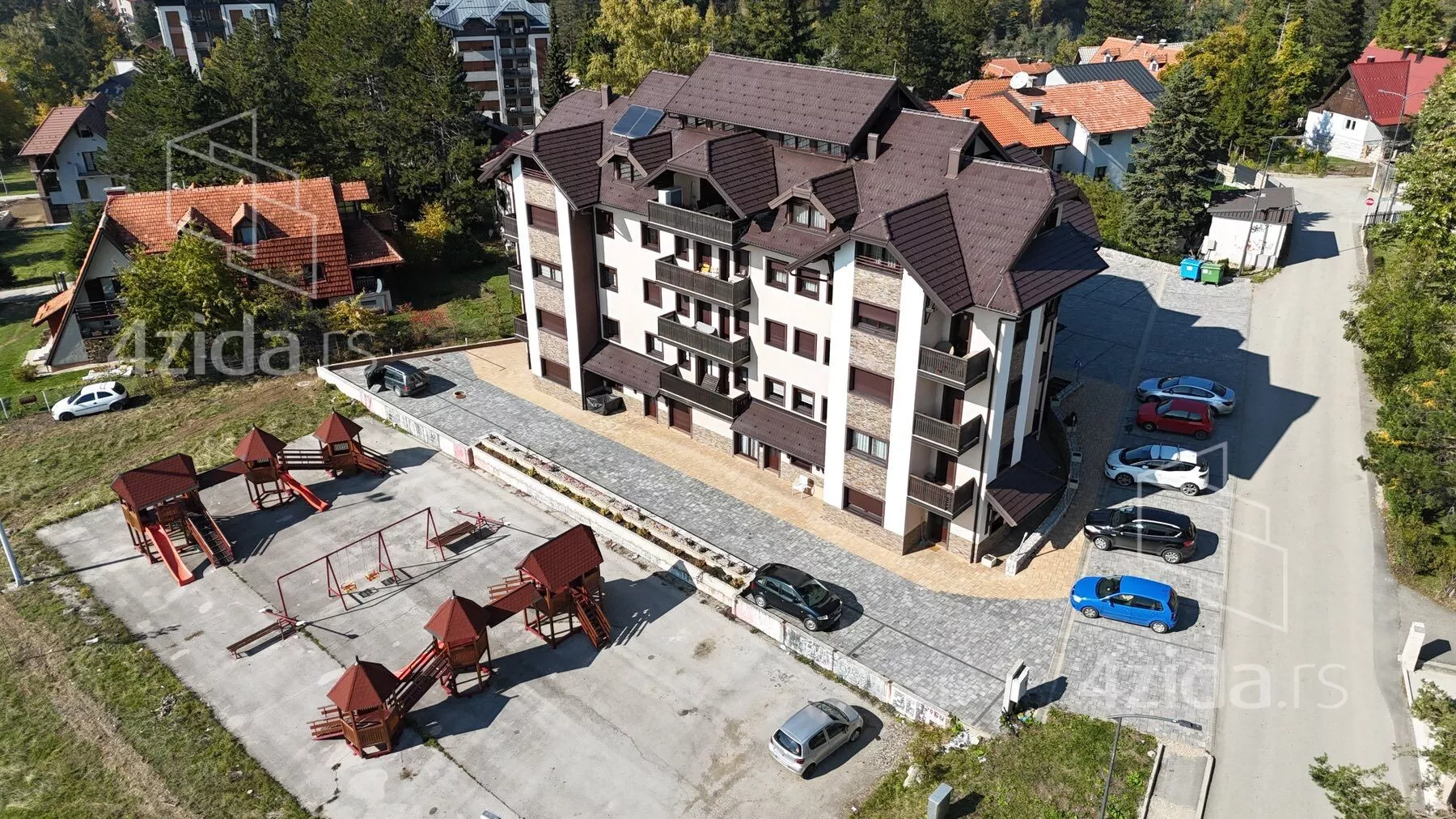 Dvoiposoban stan | 4zida