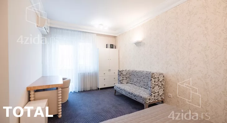 Šestosoban stan | 4zida