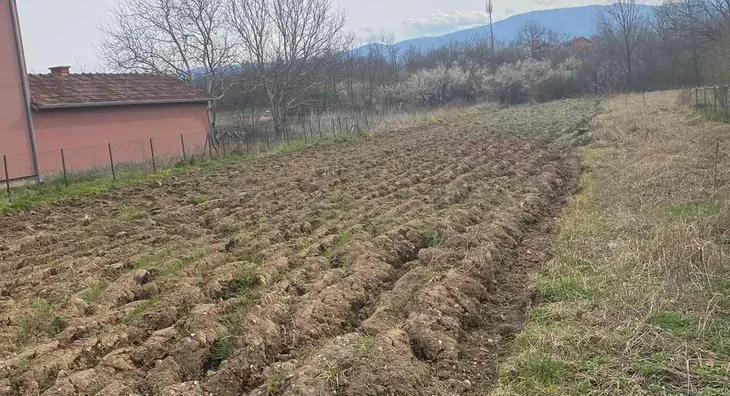 Građevinsko zemljište | 4zida