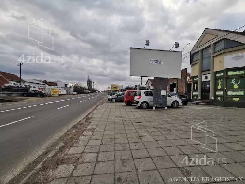 Lokal | 4zida