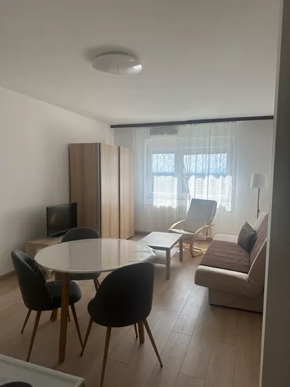 Cerska 17 | 4zida.rs