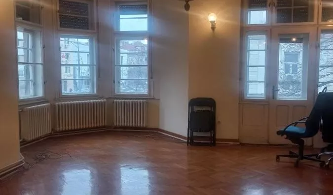 Šestosoban stan | 4zida