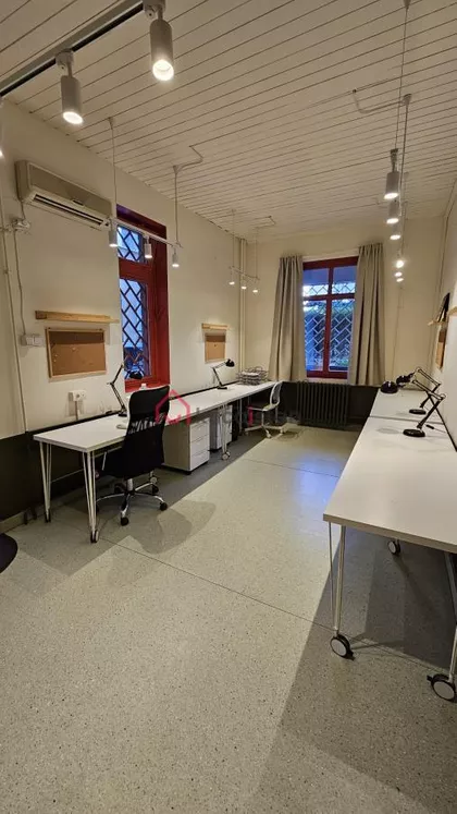 Skupština | 4zida.rs