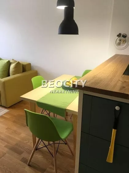 Šumadijska | 4zida.rs