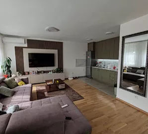 Stari Majur, Majur, Petrovaradin, Gradske lokacije, Novi Sad, 5.0 stan | 4zida.rs