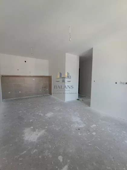 Stari Banovci | 4zida.rs