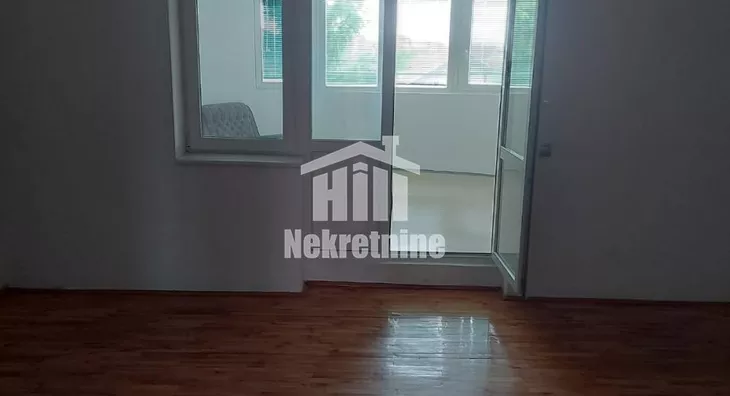 5-etažna kuća | 4zida