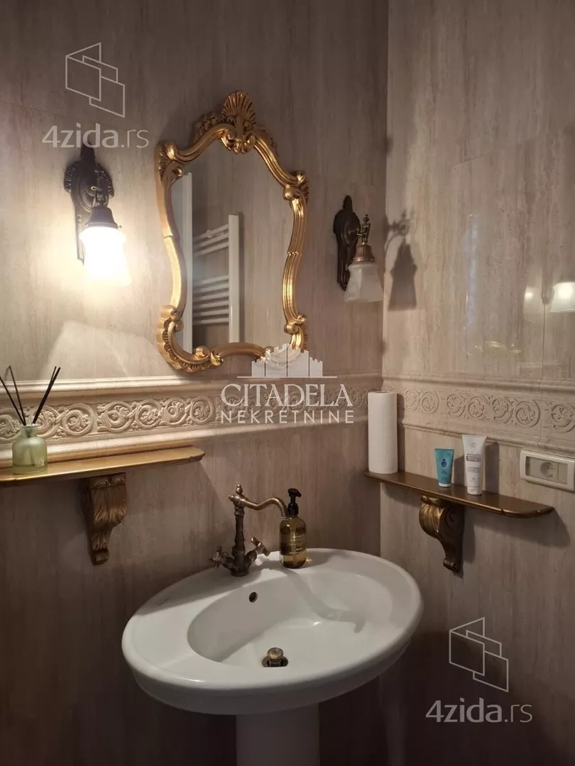 4-etažna kuća | 4zida