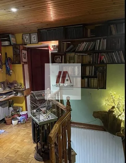 Tina Ujevića | 4zida.rs