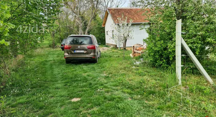 Plac | 4zida