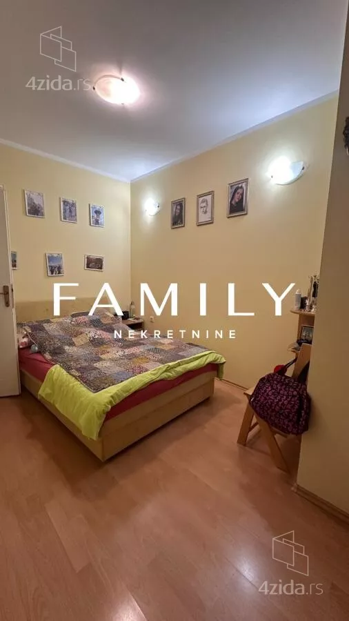 Šestosoban stan | 4zida