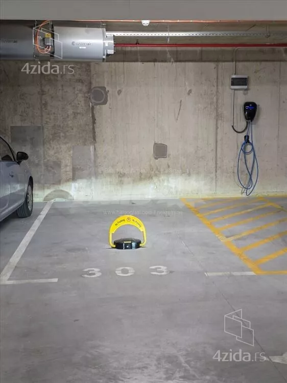 Parking | 4zida