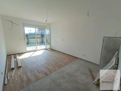 Okolne lokacije | 4zida.rs