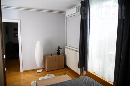 SABORNA CRKVA | 4zida.rs