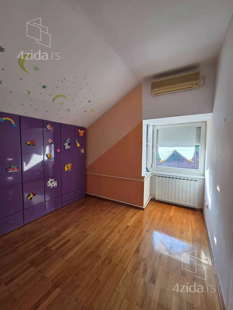 3-etažna kuća | 4zida