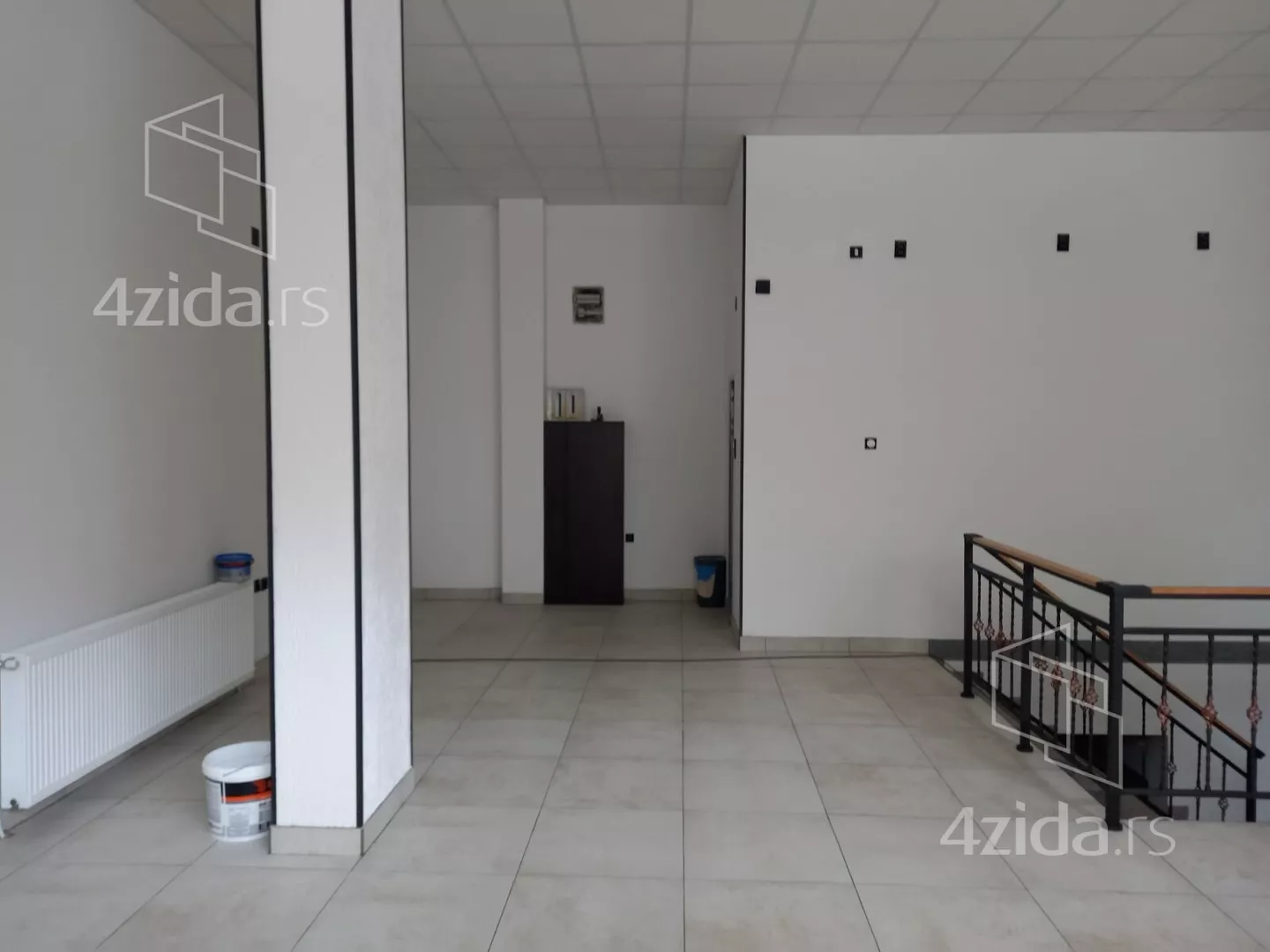 Lokal | 4zida