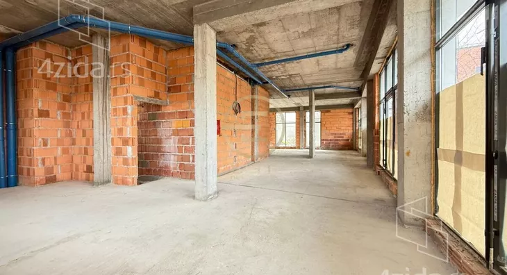 Poslovni prostor | 4zida