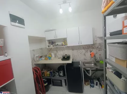 Vele Nigrinove | 4zida.rs