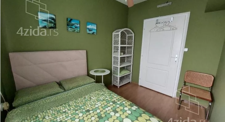 Četvoroiposoban stan | 4zida