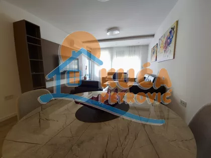 Hajduk Veljkova | 4zida.rs