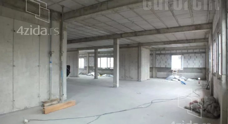 Poslovni prostor | 4zida