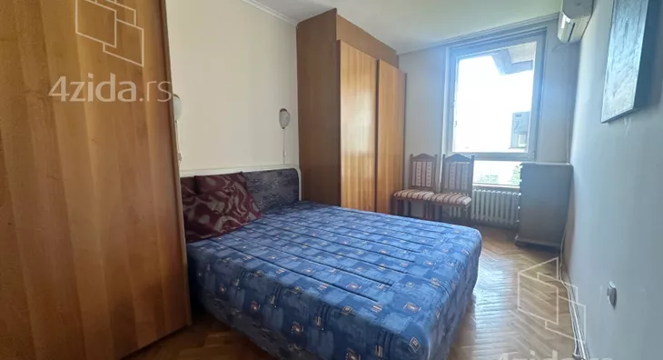 Četvoroiposoban stan | 4zida