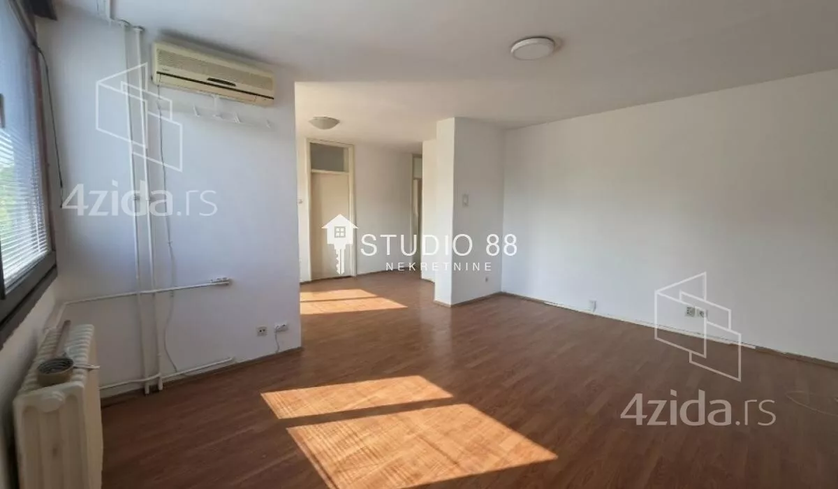 Продается двухкомнатная квартира, 4. Juli, 61.000€, 55m² — фото