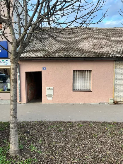 Lava Tolstoja 9 | 4zida.rs