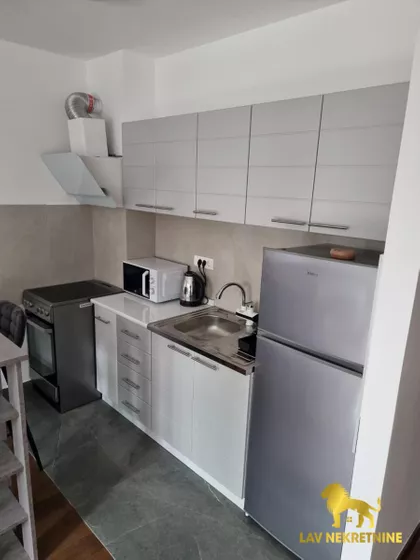 VARDARSKA | 4zida.rs