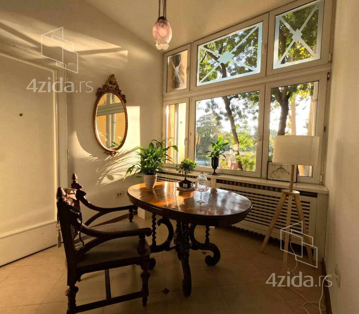 Petosoban stan | 4zida