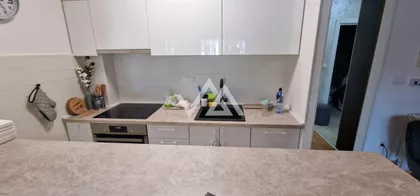 Ugrinovački put | 4zida.rs