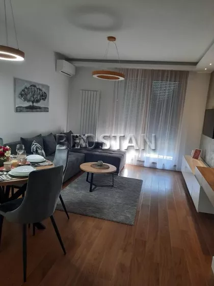 Novogradska | 4zida.rs