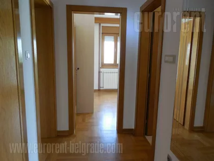 BANOVO BRDO | 4zida.rs