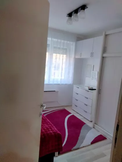 Trg Đačkog Bataljona 7/3 | 4zida.rs