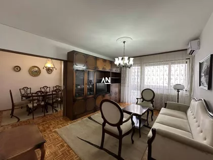 Karađorđeva | 4zida.rs