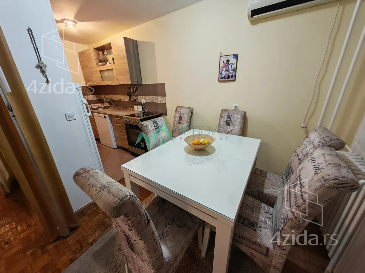 Dvoiposoban stan | 4zida