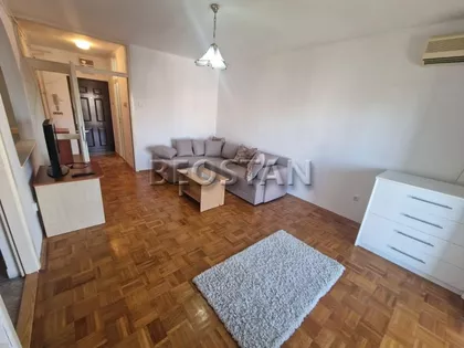 Marka Celebonovica | 4zida.rs