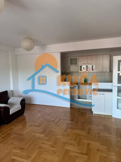 Hajduk Veljkova | 4zida.rs