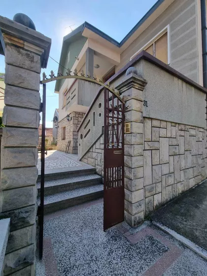 Poštanska 44 | 4zida.rs