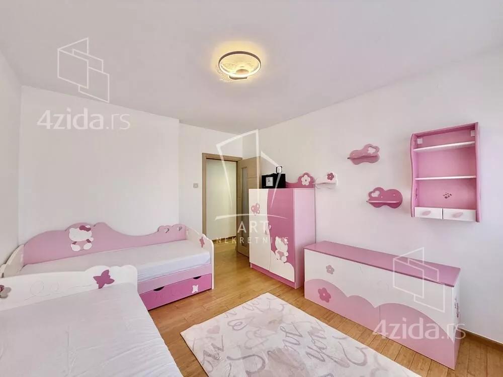 Troiposoban stan | 4zida