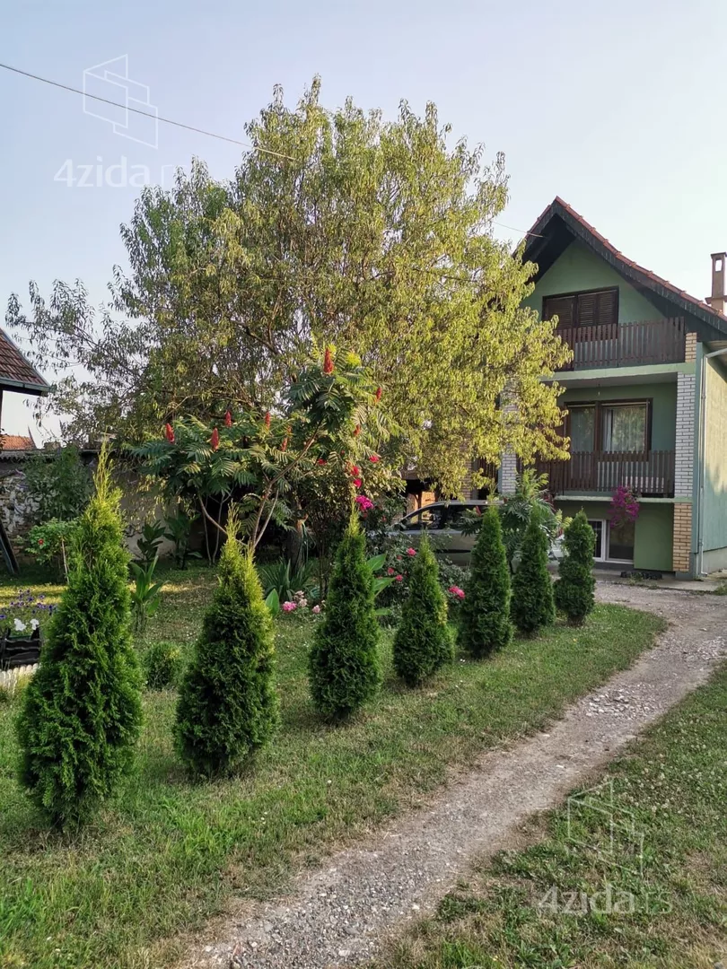3-etažna kuća | 4zida