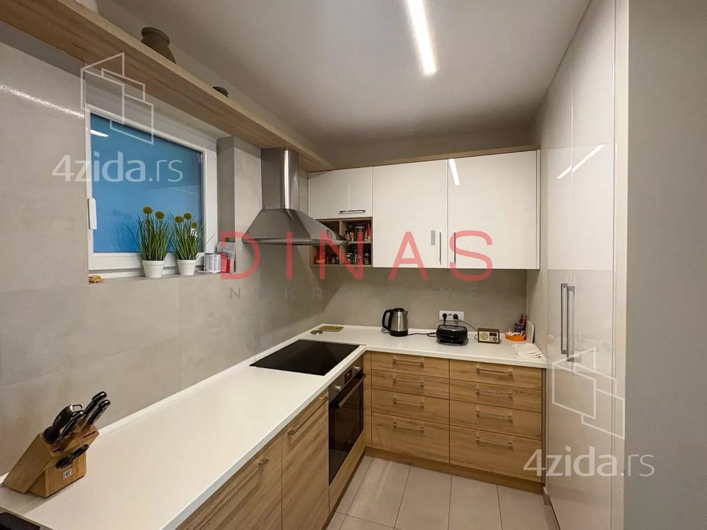 Četvorosoban stan | 4zida