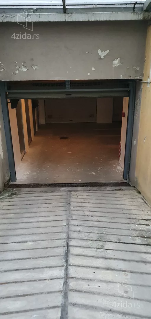 Garaža | 4zida