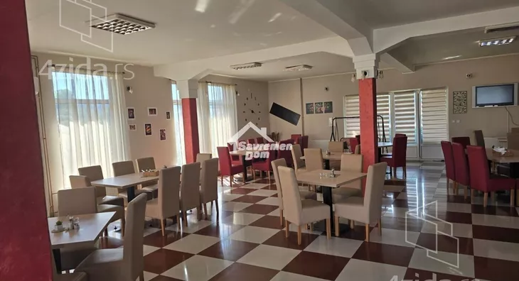 Poslovna zgrada | 4zida