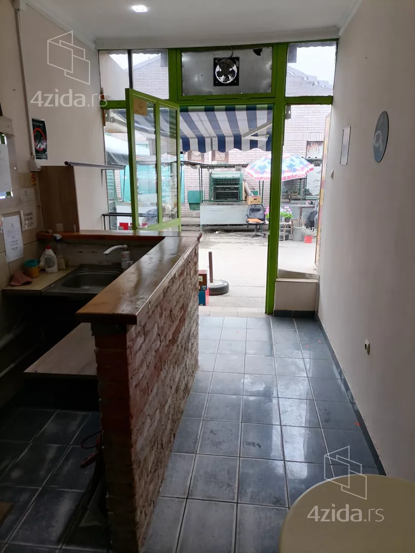 Lokal | 4zida