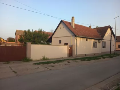 Cara Lazara 69 | 4zida.rs