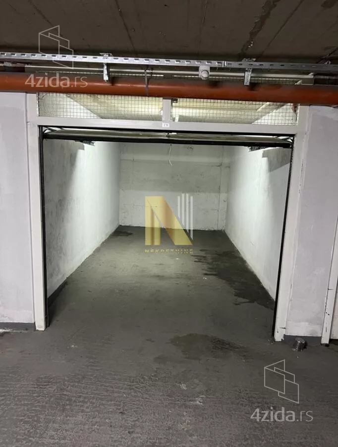 Garaža | 4zida