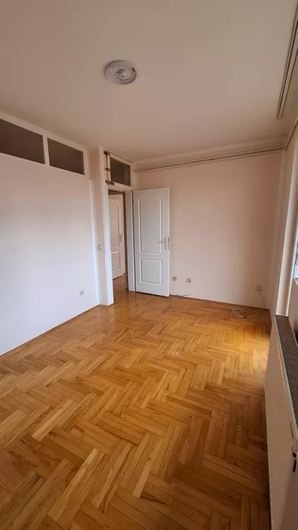 Trg Kosturnica | 4zida.rs