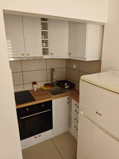 Sremska | 4zida.rs