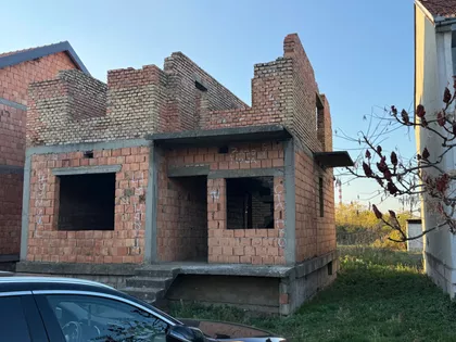 Ive Andrića 104 | 4zida.rs